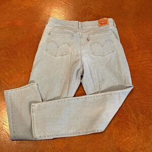 Levi's Women's Classic Straight Jeans Light Blue Wash Size 12